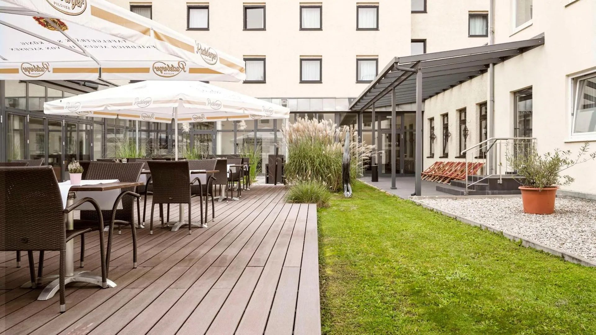 Flemings Hotel Muenchen-Schwabing 4*, מינכן